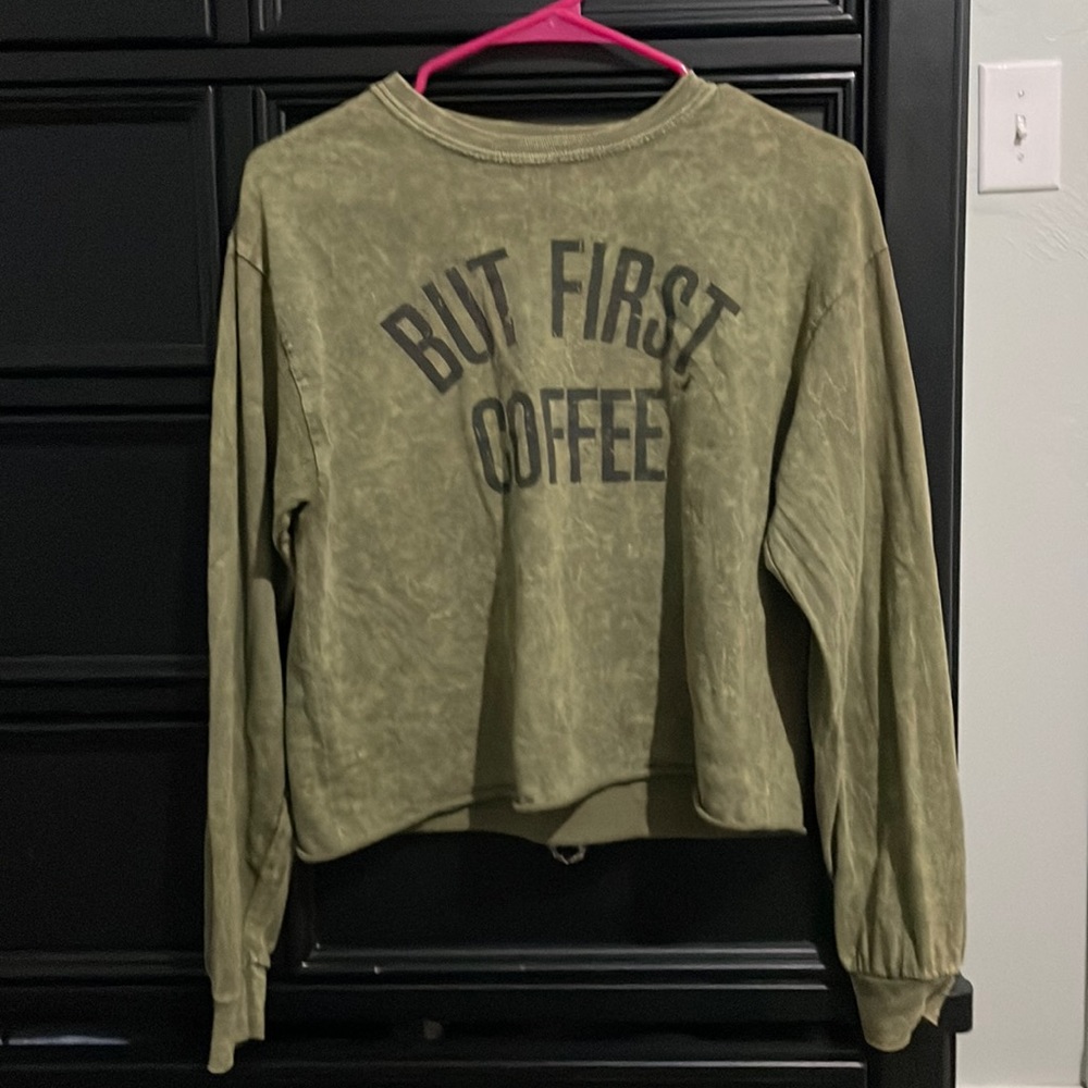 Long sleeve Crop top, like new.